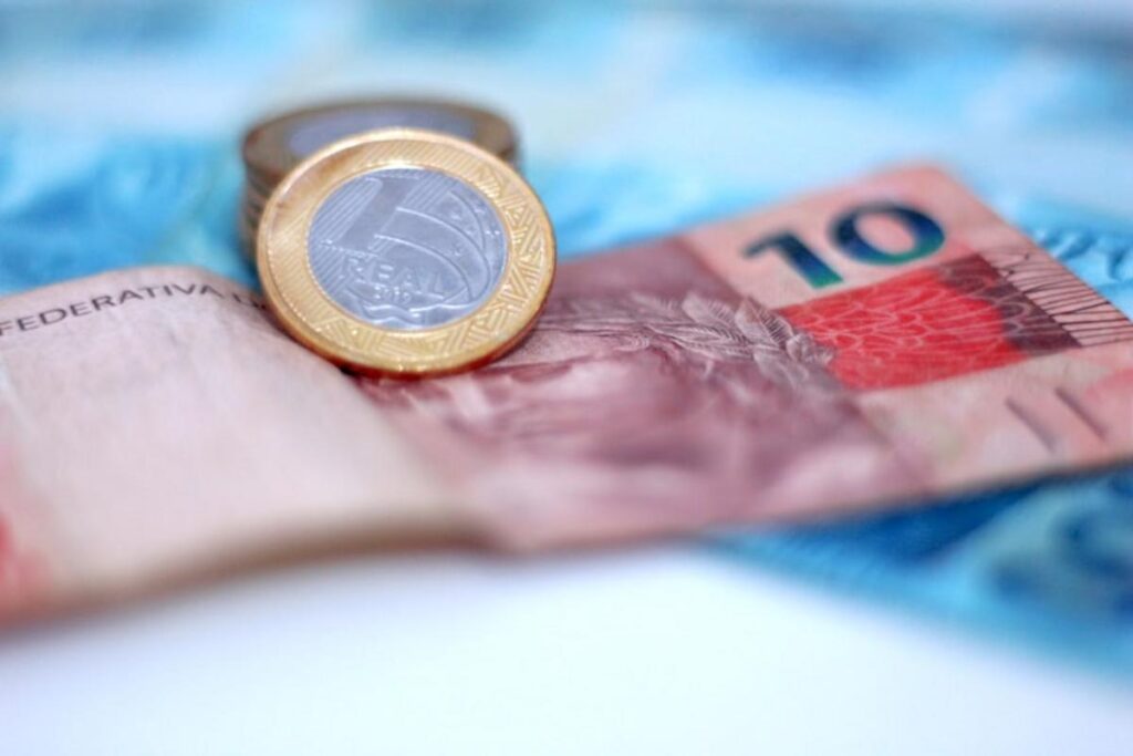 Mais de R$ 10 bilhões esquecidos aguardam resgate: descubra se você tem dinheiro para receber do Banco Central