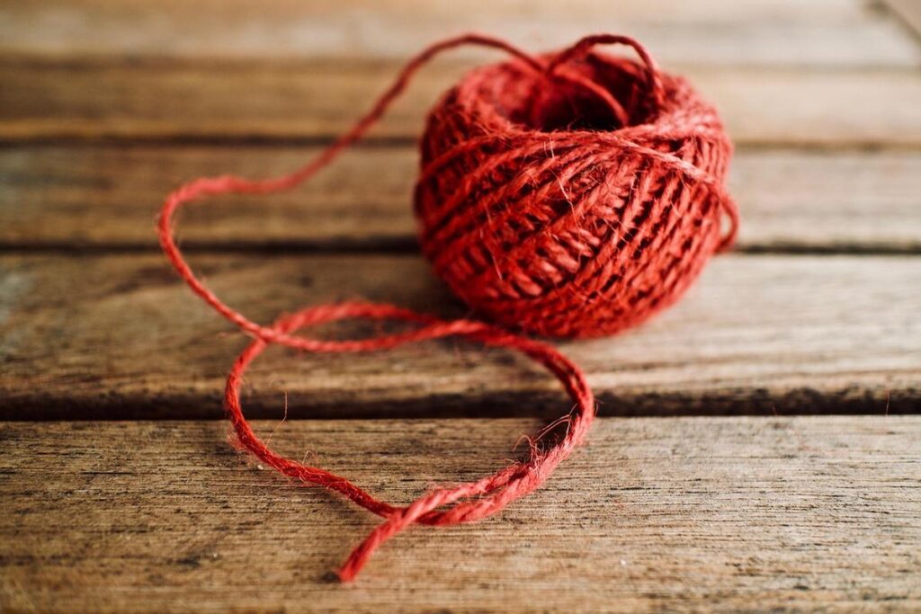 Crochê colaborativo: o movimento criativo que une crocheteiras e espalha solidariedade