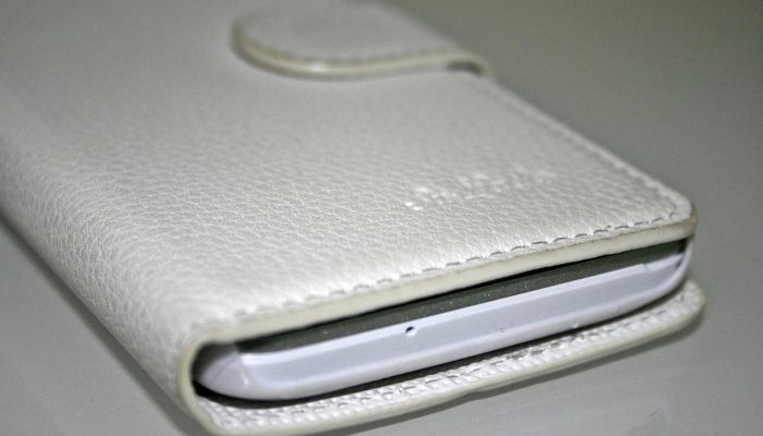 Capas de celular em crochê: o acessório artesanal que protege e transforma seu aparelho em estilo