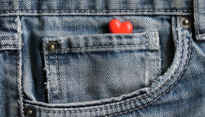 O bolso oculto em crochê que deixa qualquer peça mais prática e sofisticada