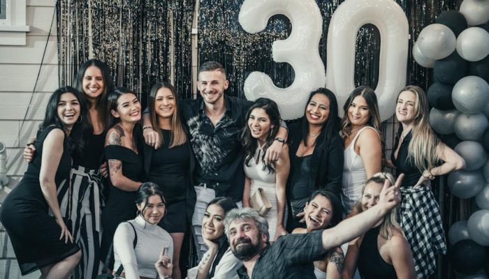 Celebridades surpreendem ao aparecerem ao lado da família na tradicional vinheta de fim de ano da Globo Celebridades surpreendem ao aparecerem ao lado da família na tradicional vinheta de fim de ano da Globo