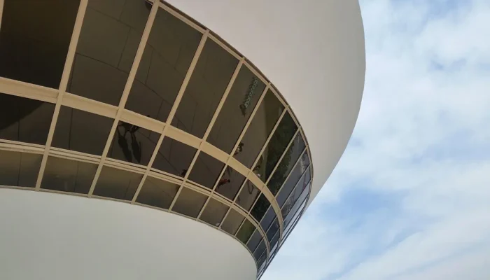 "O Agente Secreto pode garantir cinco vagas no Oscar, aponta revista de cinema"